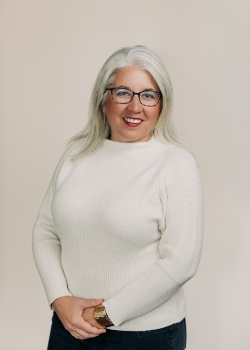 Dental Hygienist, Cathy Jo