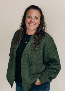 Dental Hygienist, Mindy