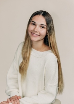 Dental Assistant, Shama